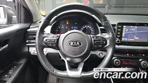 Kia Stonic, 2017 — миниатюра 19