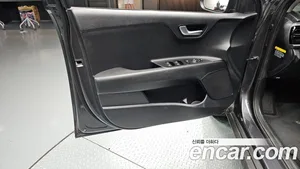 Kia Stonic, 2017 — миниатюра 14