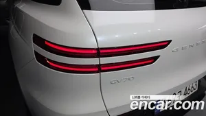 Genesis GV70, 2024 — миниатюра 8