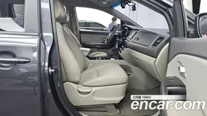 Kia Carnival, 2015 — миниатюра 11