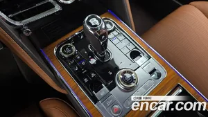 Bentley Flying Spur, 2022 — миниатюра 12