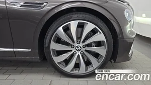 Bentley Flying Spur, 2022 — миниатюра 7