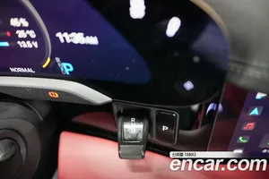 Porsche Taycan, 2022 — миниатюра 9