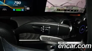 Mercedes-Benz E-Class, 2022 — миниатюра 11