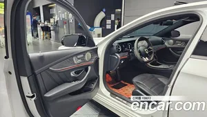 Mercedes-Benz E-Class, 2022 — миниатюра 17