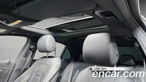 Mercedes-Benz E-Class, 2022 — миниатюра 31
