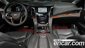 Cadillac Escalade, 2018 — миниатюра 10