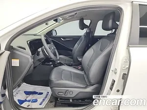 Kia Niro, 2022 — миниатюра 11