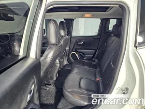 Jeep Renegade, 2017 — миниатюра 9
