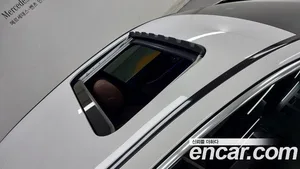 Mercedes-Benz E-Class, 2023 — миниатюра 12