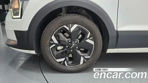 Kia Niro, 2023 — миниатюра 5