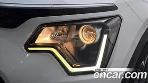 Kia Niro, 2023 — миниатюра 8