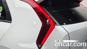 Kia Niro, 2023 — миниатюра 9