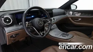 Mercedes-Benz E-Class, 2022 — миниатюра 13
