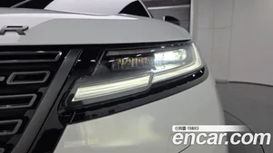 Land Rover Range Rover Velar, 2025 — миниатюра 17