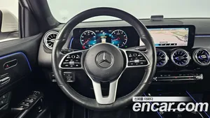 Mercedes-Benz GLB-Class, 2021 — миниатюра 19