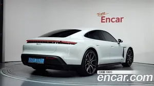 Porsche Taycan, 2023 — миниатюра 2