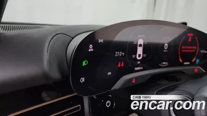Porsche Taycan, 2023 — миниатюра 17