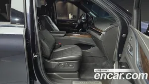 Cadillac Escalade, 2022 — миниатюра 11