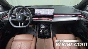 BMW 5-Series, 2025 — миниатюра 10