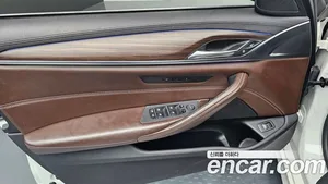 BMW 5-Series, 2017 — миниатюра 14
