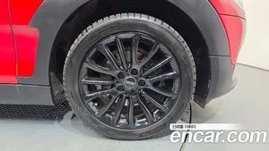 Mini Clubman, 2023 — миниатюра 5