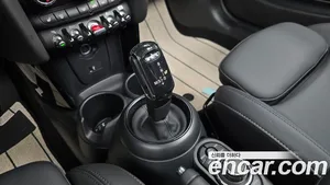 Mini Cooper Convertible, 2024 — миниатюра 9