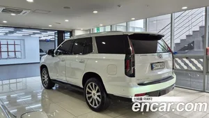 Cadillac Escalade, 2023 — миниатюра 2