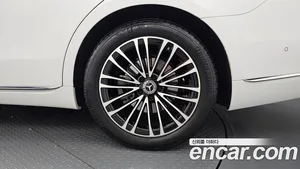 Mercedes-Benz S-Class, 2025 — миниатюра 7