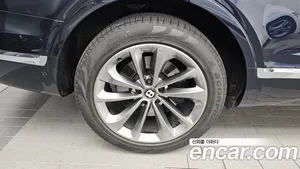 Bentley Bentayga, 2019 — миниатюра 5