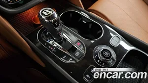 Bentley Bentayga, 2019 — миниатюра 12