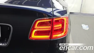 Bentley Bentayga, 2019 — миниатюра 9