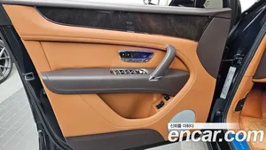 Bentley Bentayga, 2019 — миниатюра 14