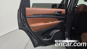 Jeep Cherokee, 2021 — миниатюра 15