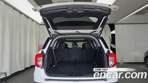 Ford Explorer, 2021 — миниатюра 26