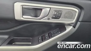 Ford Explorer, 2021 — миниатюра 30