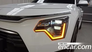 Kia Niro, 2022 — миниатюра 8