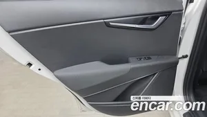 Kia Niro, 2022 — миниатюра 15