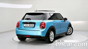 Mini Cooper, 2018 — миниатюра 2