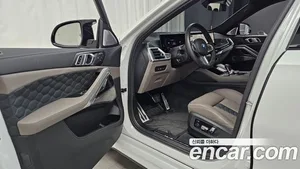 BMW X6M, 2025 — миниатюра 12
