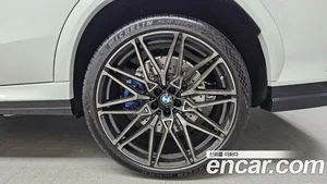 BMW X6M, 2025 — миниатюра 6