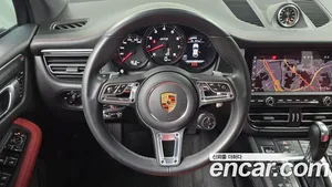 Porsche Macan, 2020 — миниатюра 17