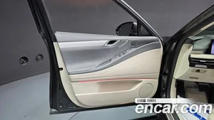 Genesis G80, 2025 — миниатюра 14