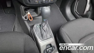 Jeep Renegade, 2022 — миниатюра 12