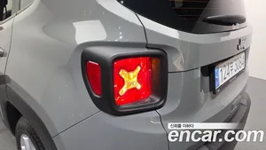 Jeep Renegade, 2022 — миниатюра 9