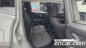 Jeep Renegade, 2022 — миниатюра 16