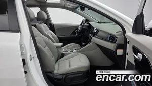 Kia Niro, 2016 — миниатюра 15