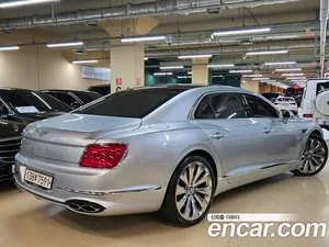 Bentley Flying Spur, 2021 — миниатюра 2