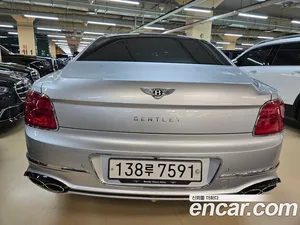 Bentley Flying Spur, 2021 — миниатюра 3