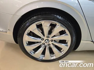 Bentley Flying Spur, 2021 — миниатюра 6